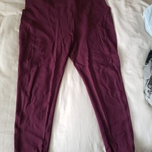 Maroon leggings